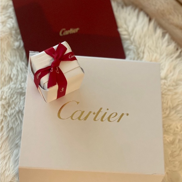 Cartier Black and Gold twilly Scarf new in Box Giftbox bag and receipt- sold out - Picture 2 of 6